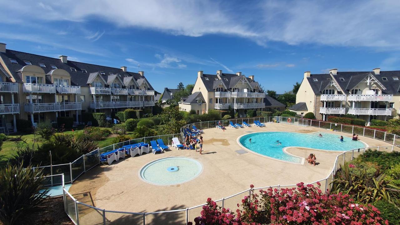 Vacances Ô Cap Coz - Jardin vue mer et piscine - Résidence Cap Azur Fouesnant Extérieur photo